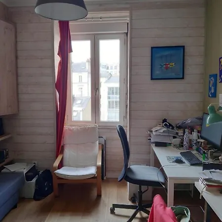 Nice And Spacious T3 Near The Place Royale Apartment